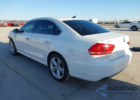 2012 Volkswagen Passat 3.6L V6 Se z USA, uszkodzony, nr VIN 1VWBM7A32CC095353